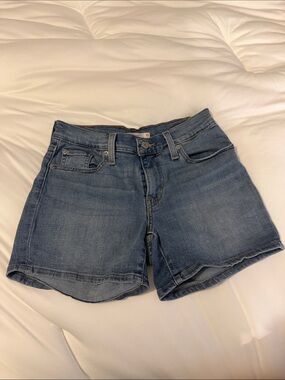 Levi's Light Blue Denim Shorts Mid-Length STRETCHY